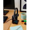 Micro-casque sans fil Poly Voyager 4310 UC et socle de chargement – Micro-casque Bluetooth monaural avec perche de microphone antibruit – Connexion à un PC/Mac/Téléphone portable – Teams (certifié)(2021 Version (USB-A))